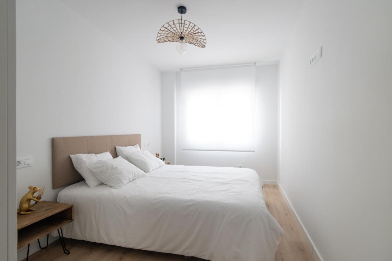 Lujoso Apartamento Entre 2 Playas Con Garaje, Wifi กิฮอน ภายนอก รูปภาพ