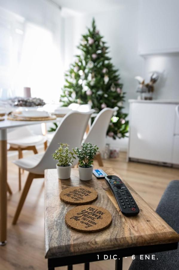 Lujoso Apartamento Entre 2 Playas Con Garaje, Wifi กิฮอน ภายนอก รูปภาพ